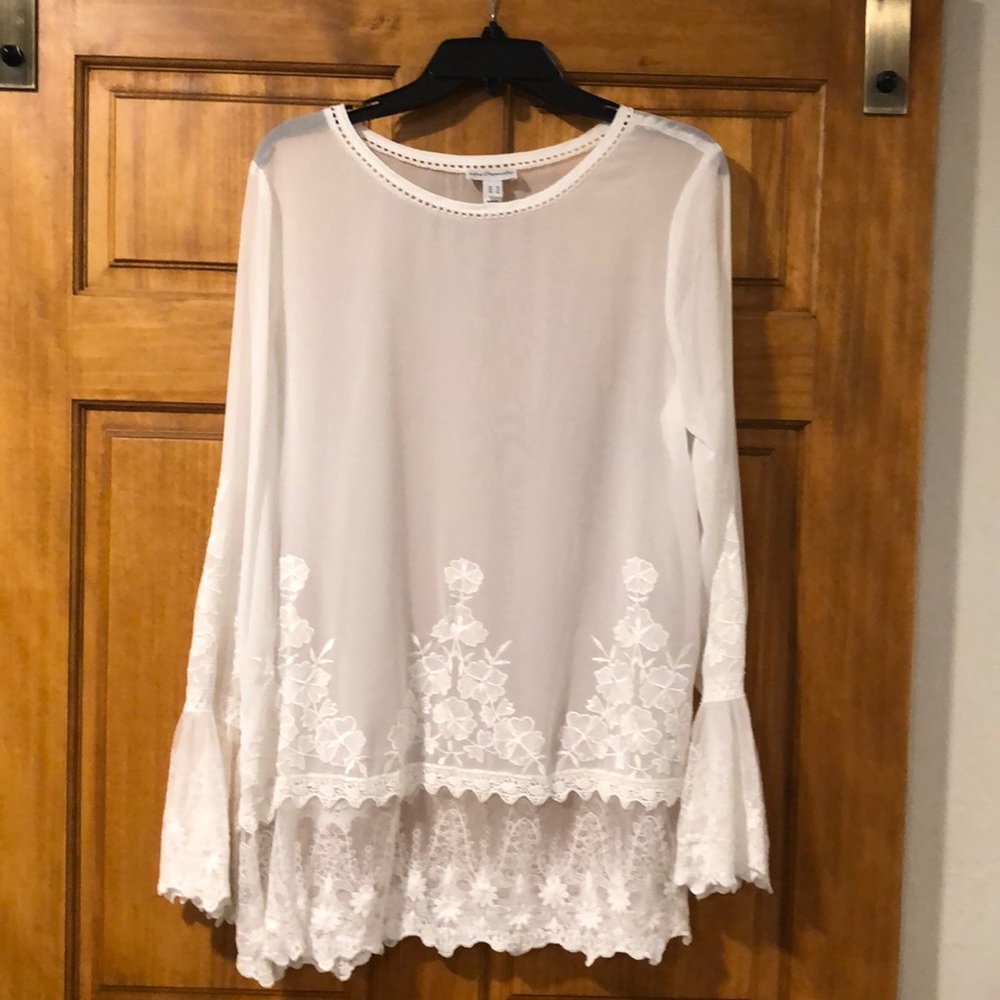 LEL sheet white lace over shirt US 12 UK 16 EU 44